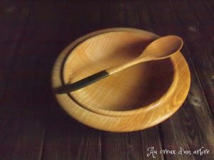 Cuillère en bois pour manger (adulte) en merisier oxydé