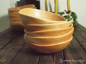 Assiettes creuses en frêne irrégulières 48