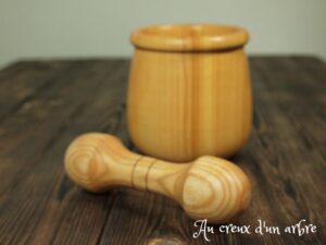 Mortier en frêne