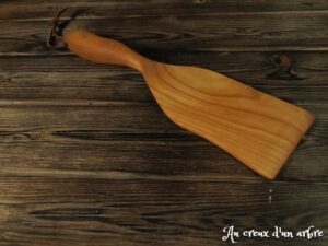Spatule en merisier