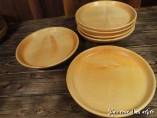 Assiettes mi-creuse en bois