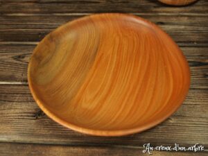 Assiette mi-creuse en platane 226