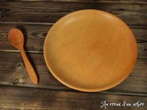 Petite assiette plate en hêtre 225
