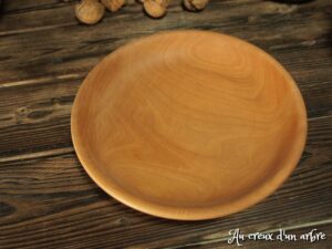 Assiette mi-creuse en poirier 219