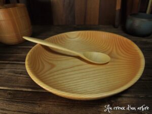 Assiette creuse en frêne 212