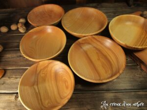 Assiette creuse en frêne – Taille enfant 30