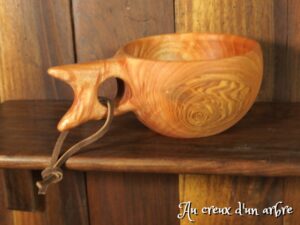 Kuksa en frêne-olivier