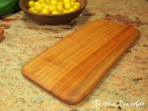 Planche à découper en merisier