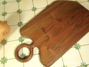 Planche à découper en noyer