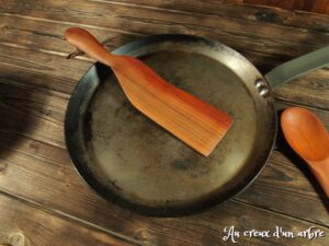 Spatule en pommier