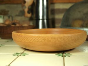 Assiette creuse en hêtre 193