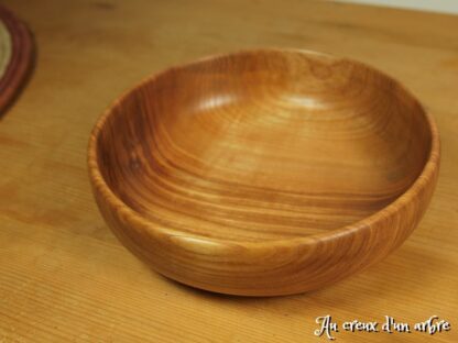 Petite assiette creuse en frêne-olivier – Image 3