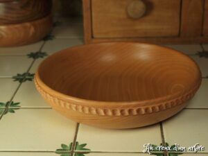 Assiette creuse en hêtre 161