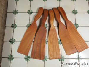 Spatule en merisier