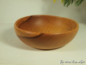 Assiette creuse en frêne-olivier 140