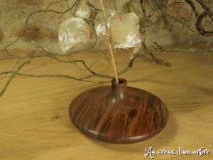 Soliflore en noyer
