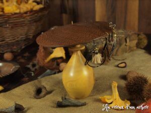 Champignon porte boucle d’oreille – grand modèle en buis et ipe