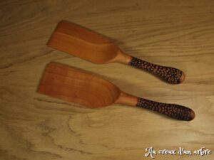 Spatule en merisier