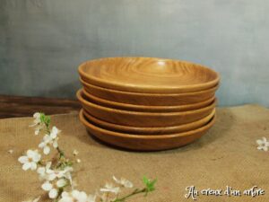 Assiette mi-creuse en chêne 18