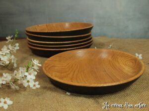 Assiette mi-creuse en chêne ébonisé 21