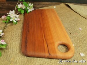 Planche à découper en pommier