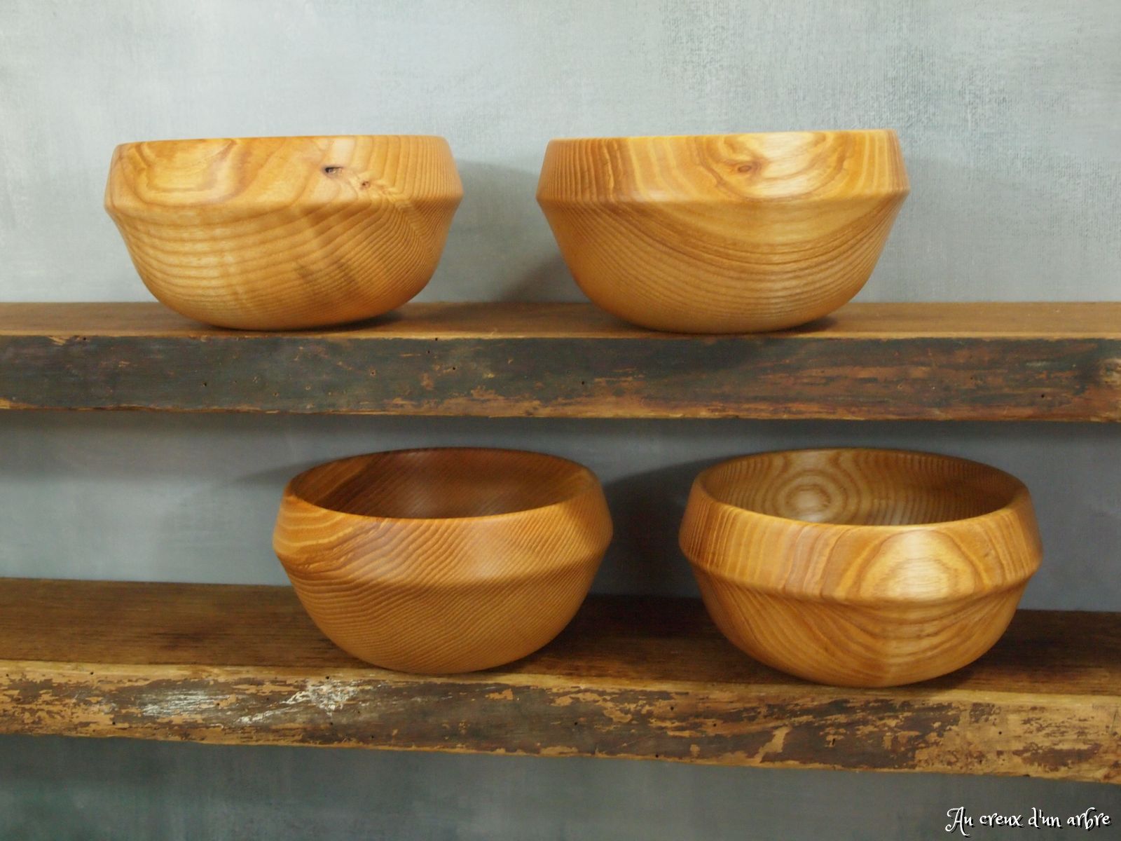 Bol en frêne-olivier