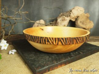 Assiette en frêne-olivier