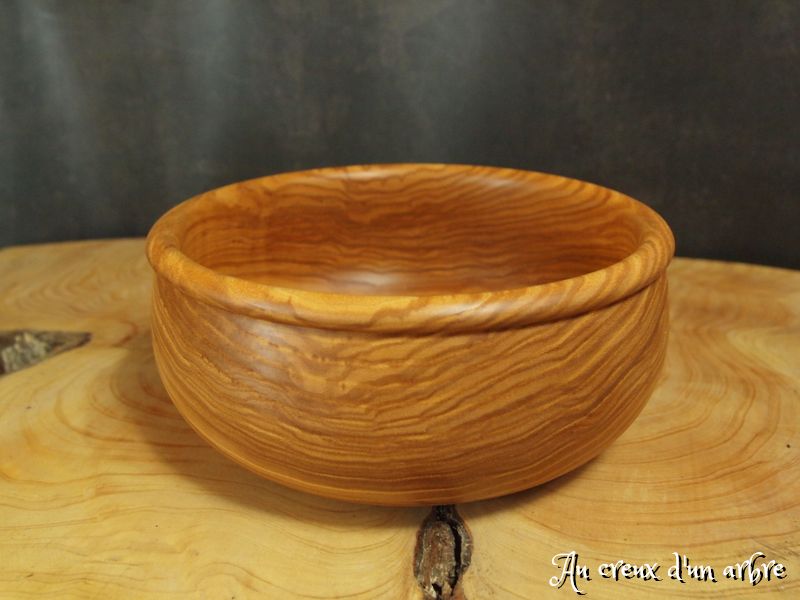 Gros bol en frêne-olivier – Image 2