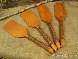 Spatule en merisier