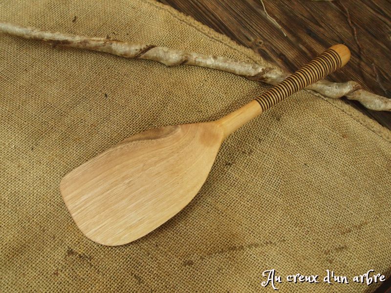 Spatule en noyer