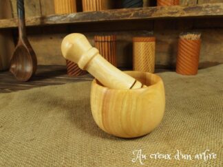 Mortier en frêne pour Leah