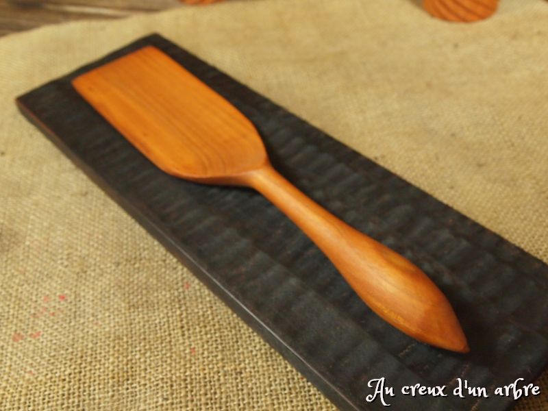 Spatule en merisier