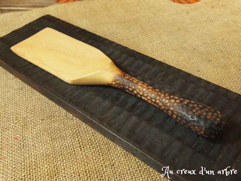 Spatule en noyer