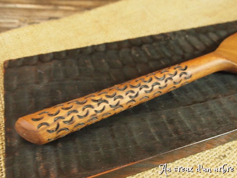 Spatule en noyer – Image 3