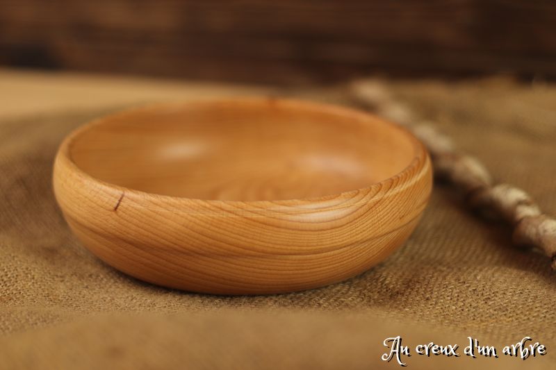 Assiette creuse en hêtre