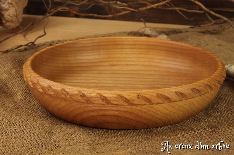 Assiette creuse sculptéeen frêne – Image 4