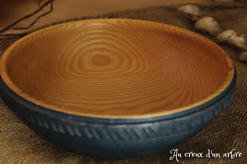 Assiette creuse peinte en frêne – Image 5