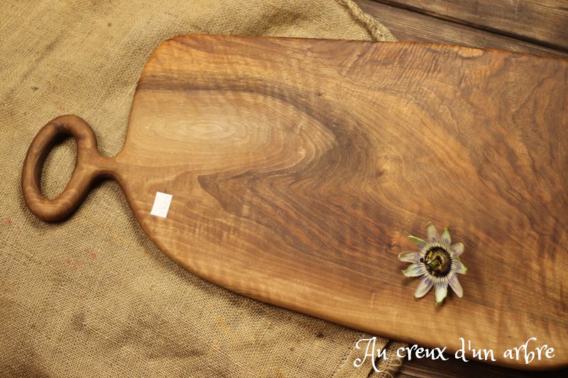 Planche à découper en noyer ondé – Image 4