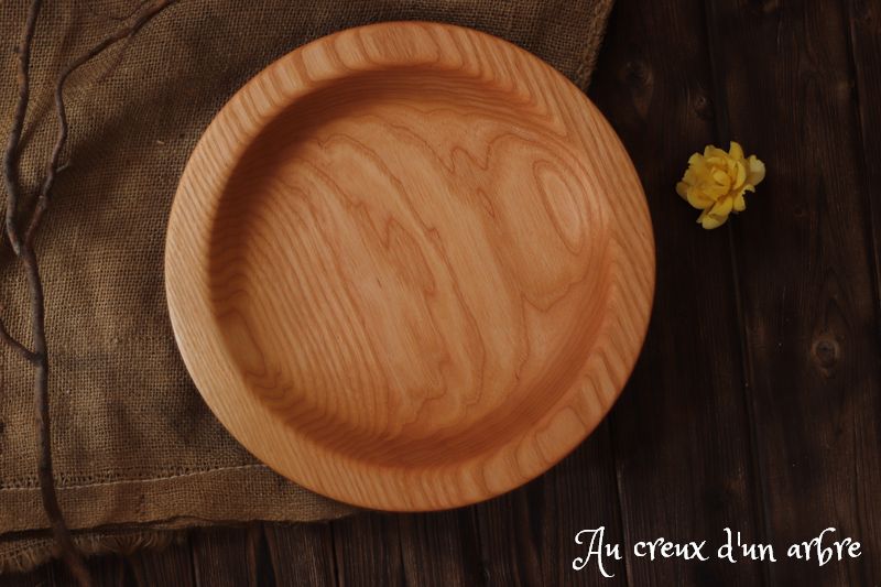 Plat en frêne
