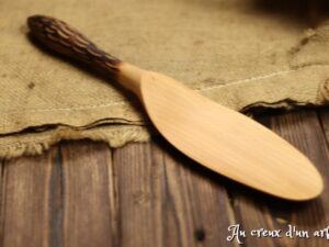 Pelle à tarte en hêtre