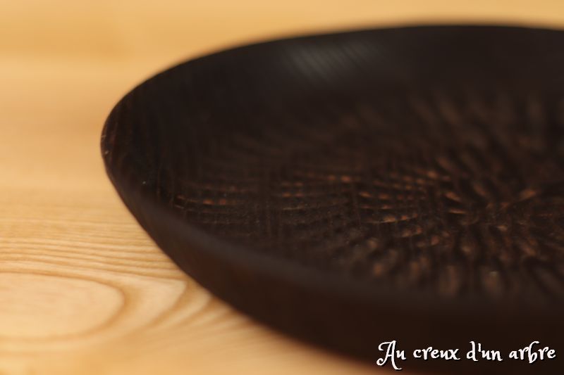 Vide-poche en frêne brûlé – Image 3