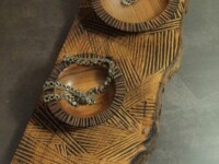 Planche de présentation artisanale en bois